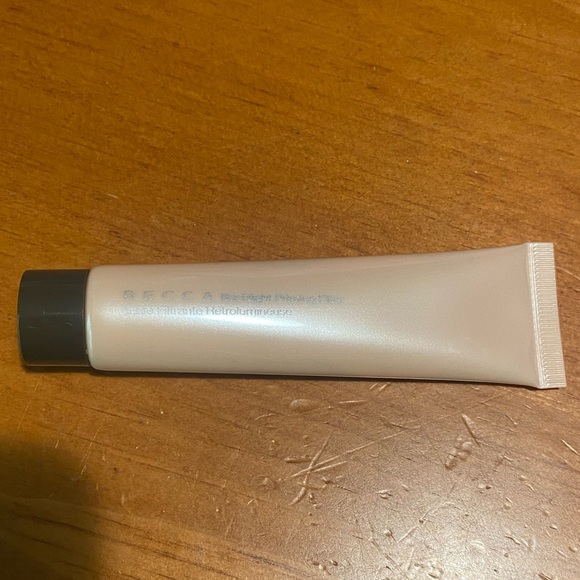 Becca Backlight Priming Filter - Picture 5 of 16